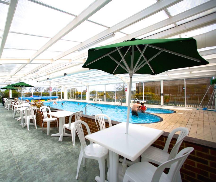 Orchards Holiday Park Cowes  Esterno foto