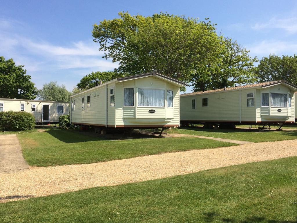 Orchards Holiday Park Cowes  Esterno foto