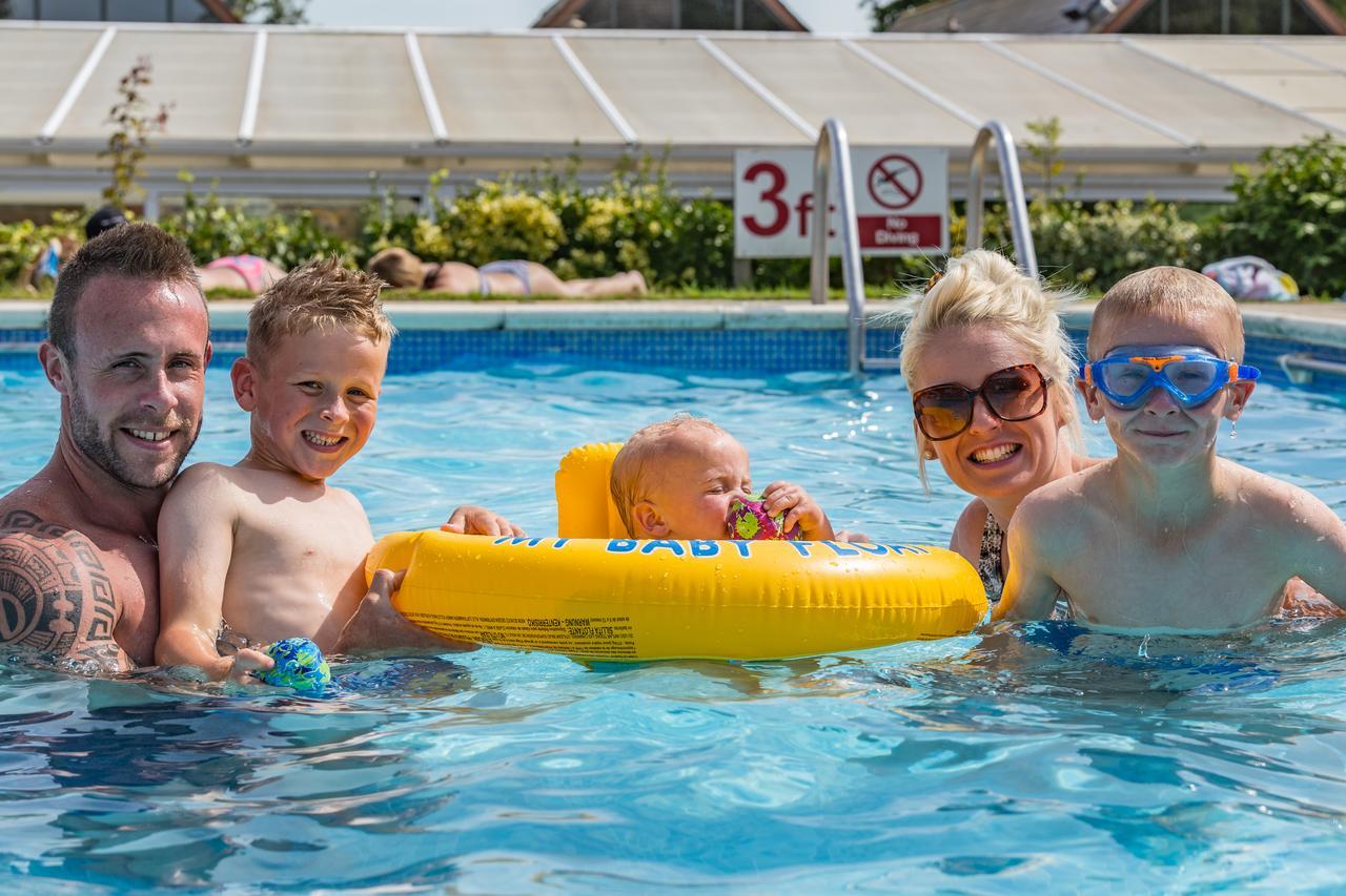Orchards Holiday Park Cowes  Esterno foto